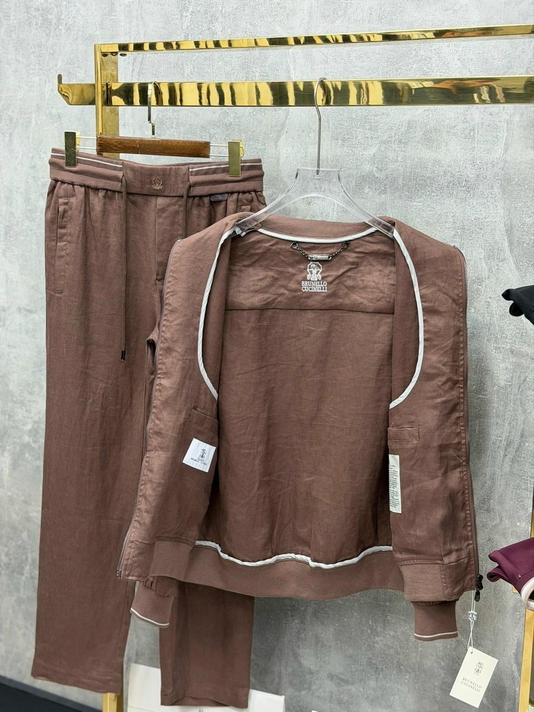 спортивный костюм brunello cucinelli,костюм спортивный loro piana,костюм brunello cucinelli,костюм loro piana,мужские спортивные костюмы