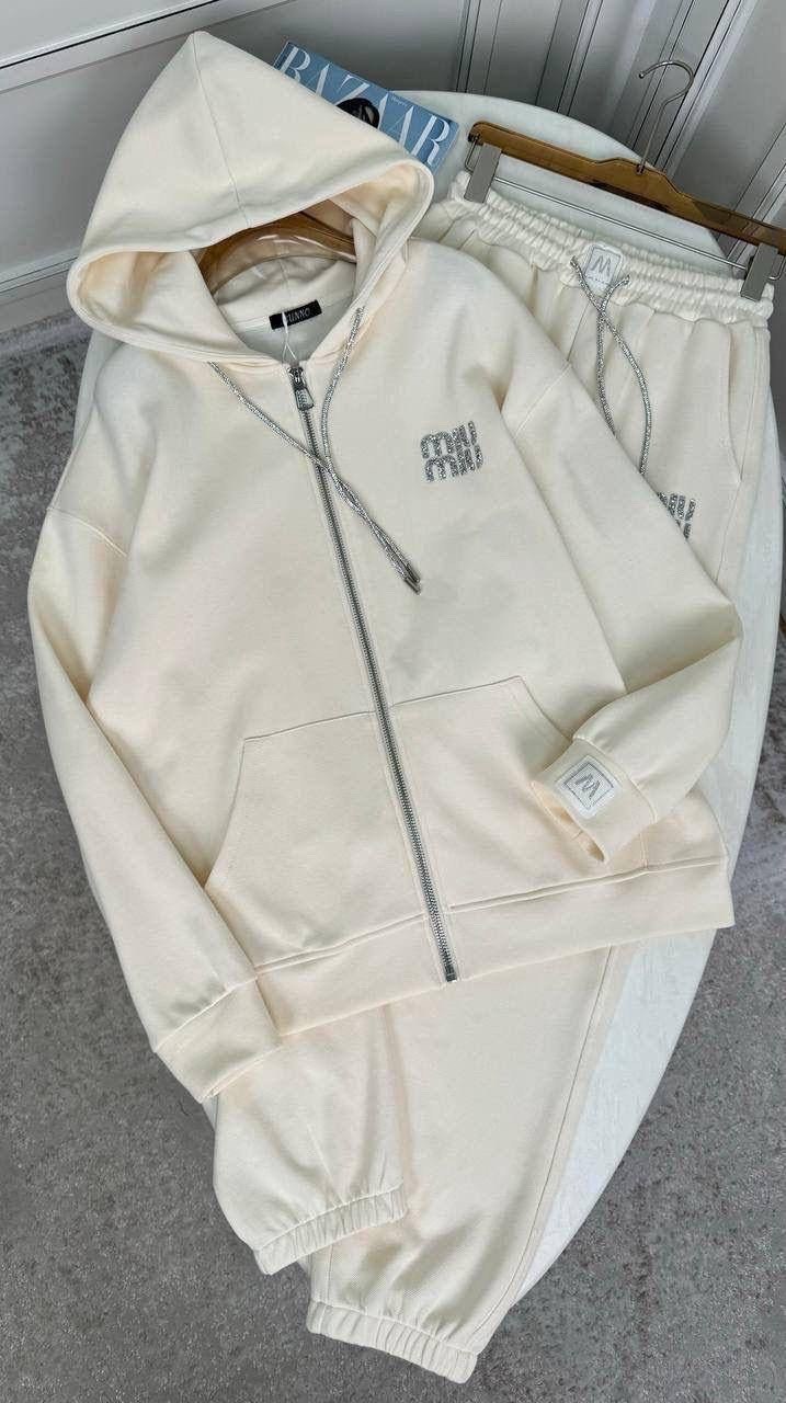 костюм спортивный женский,стильный костюм,женский костюм,костюм белый