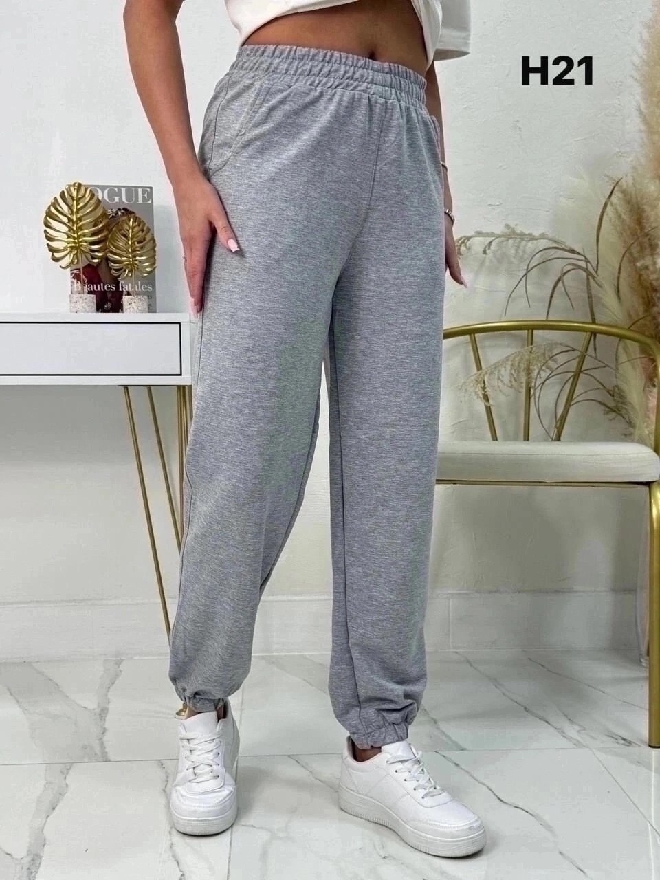 брюки спортивные джоггеры,брюки спортивные,бежевые штаны,штаны джоггеры,брюки джоггеры