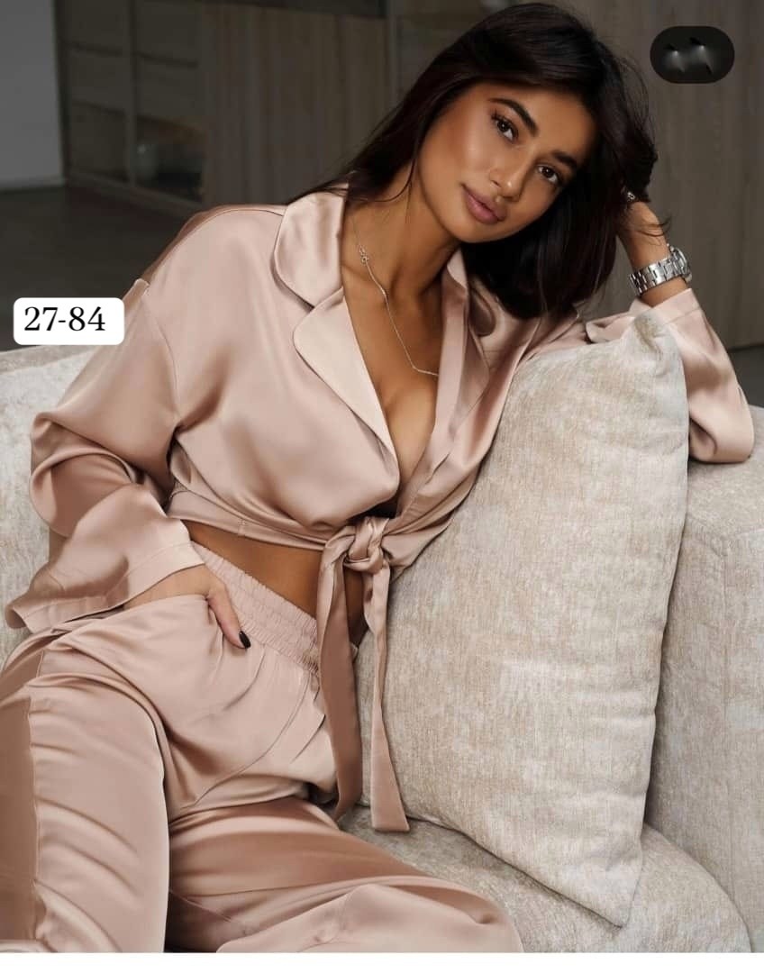 шелковый костюм в пижамном стиле,шелковый домашний костюм в пижамном стиле,атласный костюм,костюм в пижамном стиле,костюм женский в пижамном стиле