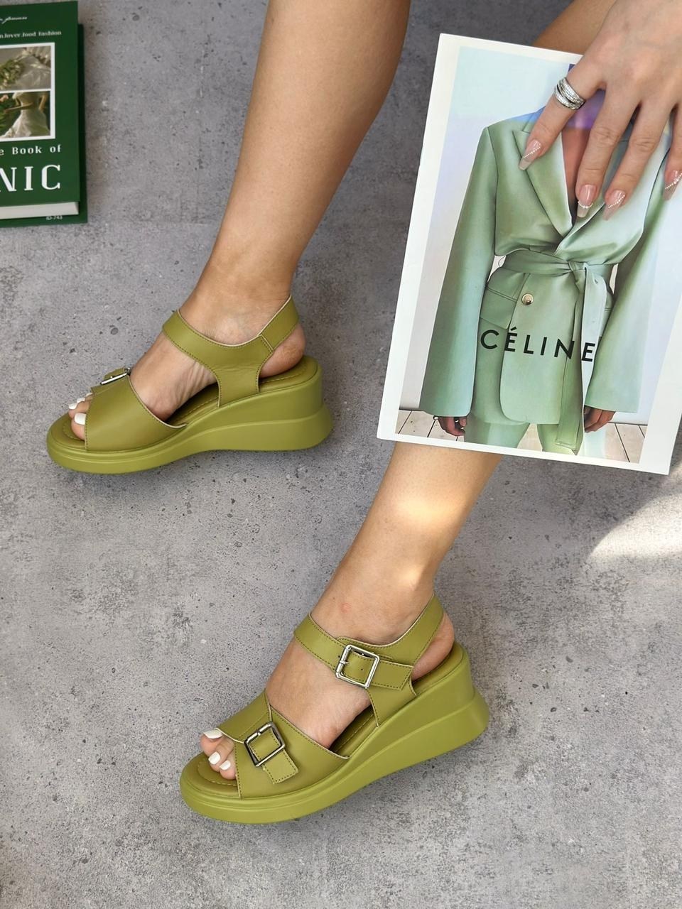 ,женские босоножки,женские босоножки на платформе,босоножки на платформе,закрытые босоножки