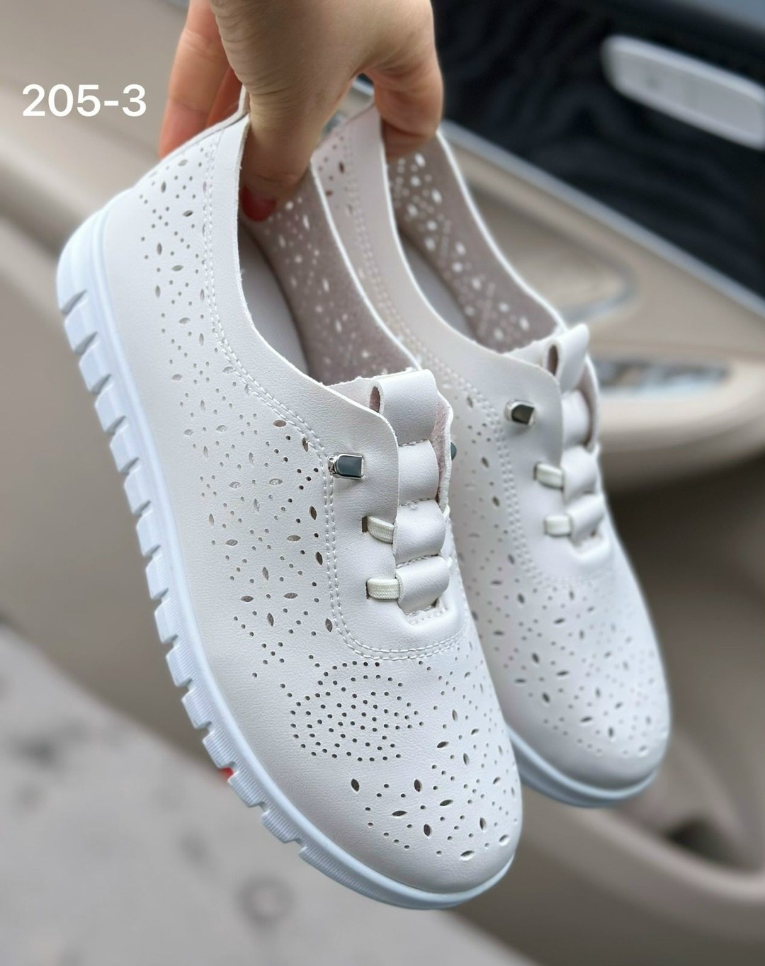 ,женские кеды,женские модные кроссовки,женские кроссовки,кроссовки женские с перфорацией