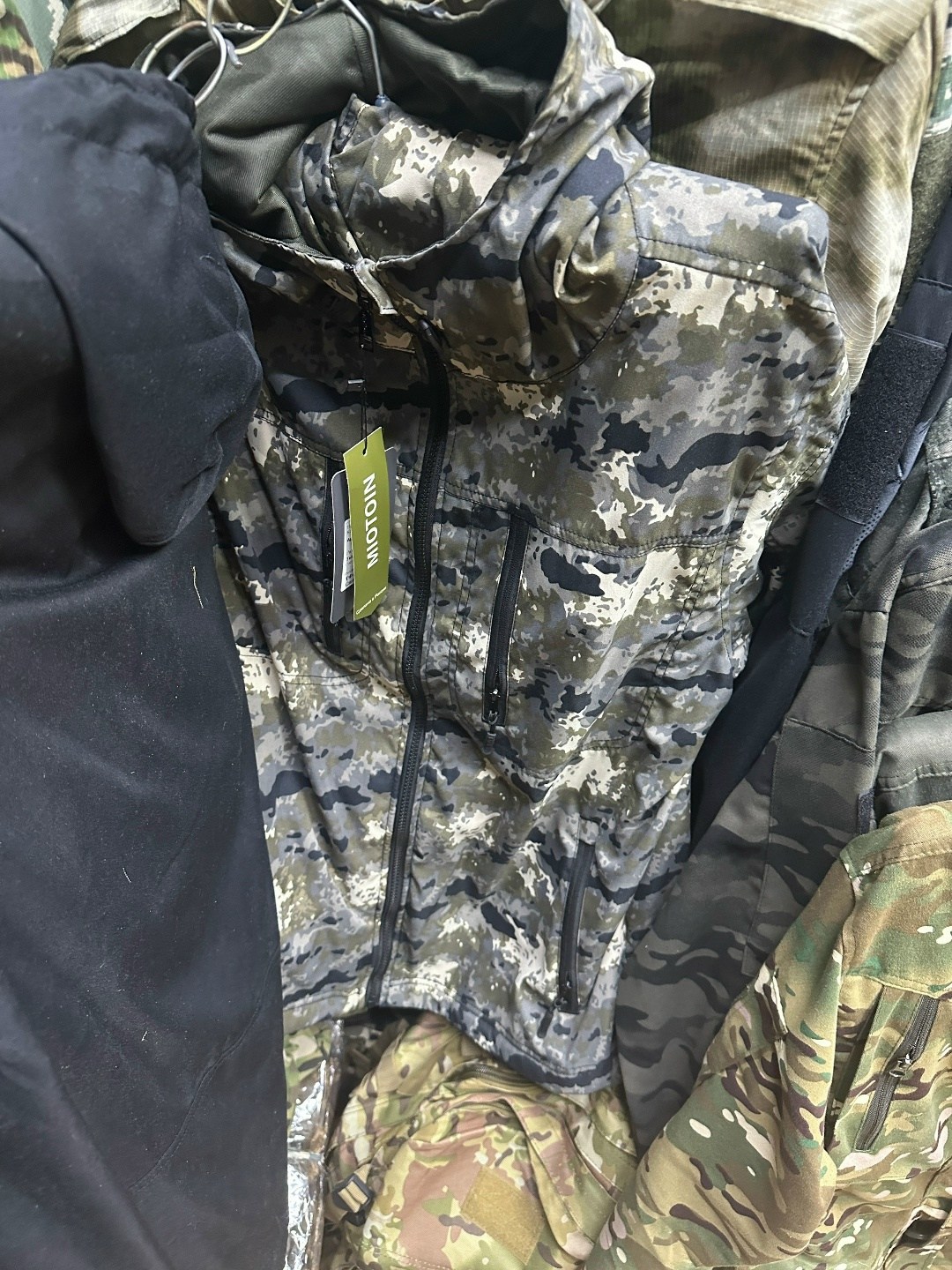 костюм демисезонный,костюм для рыбалки,костюм для охоты,камуфляжные костюмы,демисезонные костюмы для охоты