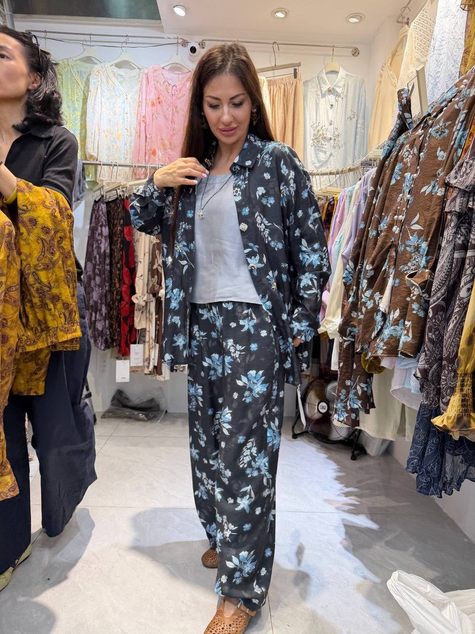 пижамные костюмы,костюм с брюками,пижама женская,атласный костюм в пижамном стиле с брюками,женские костюмы