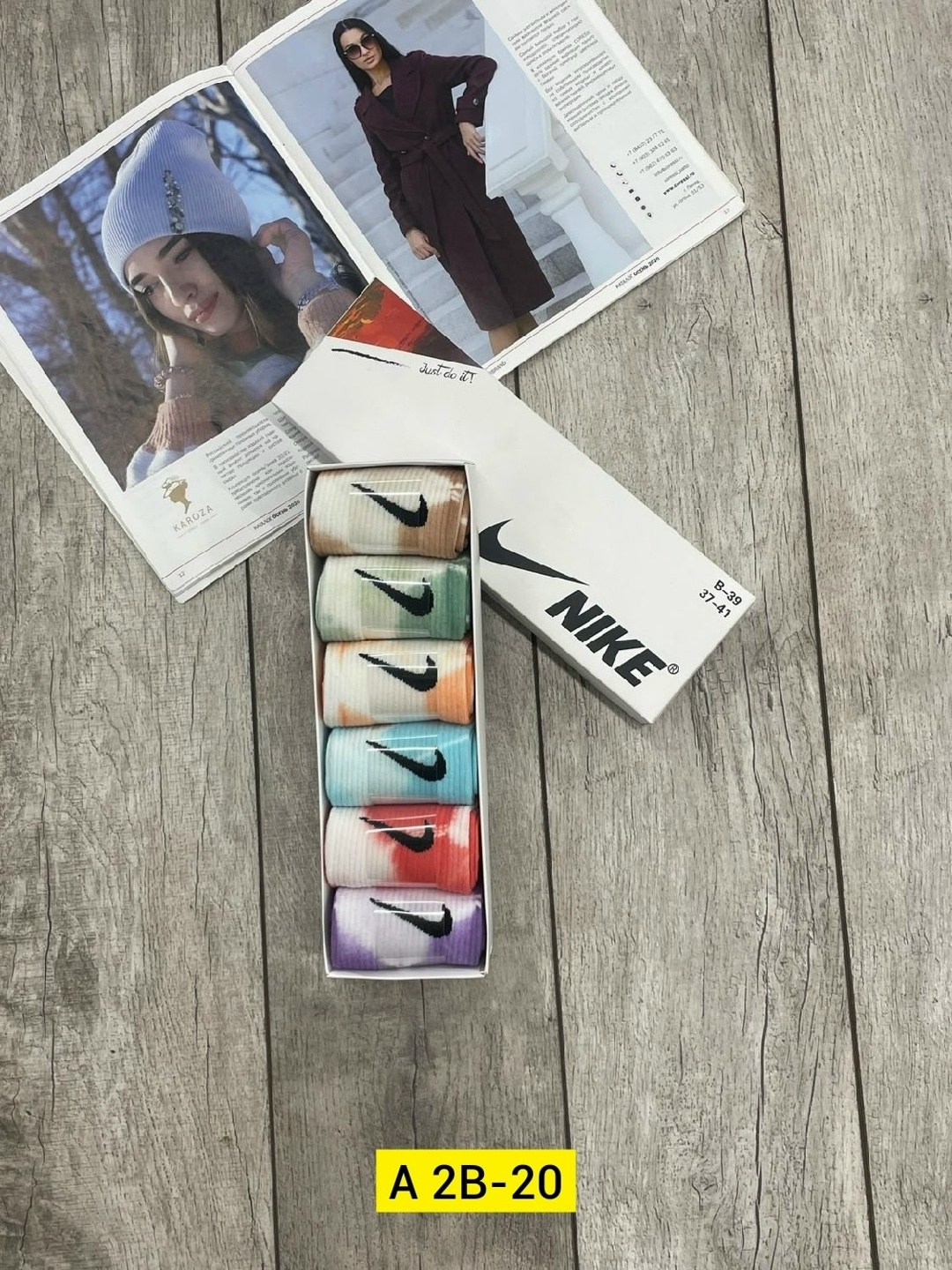 упаковка носков,женские носки набор,спортивные носки средней длины тай дай найк,носки найк тай дай,женские носки в подарочной коробке