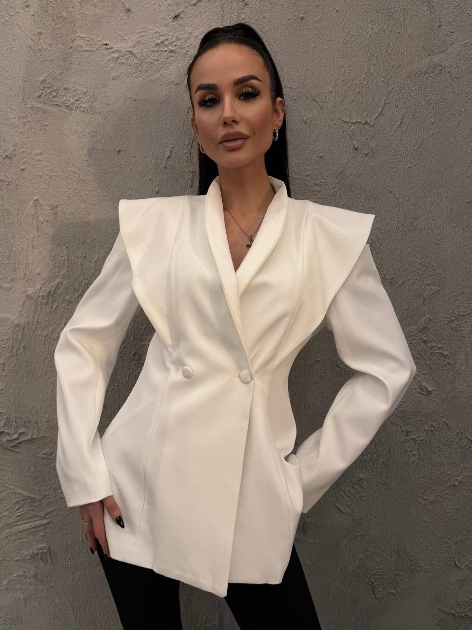 пиджак,пиджак приталенный,пиджак женский белый,жакет,женские пиджаки