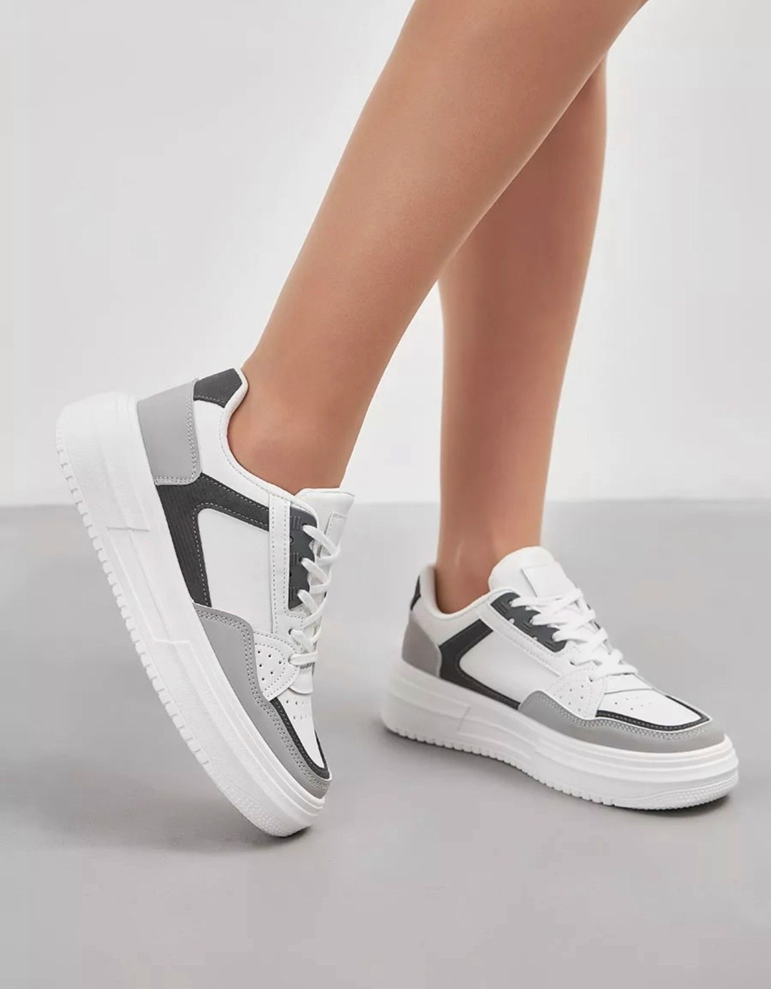 ,кроссовки женскиe,кроссовки для девушек,спортивная ,кроссовки повседневные