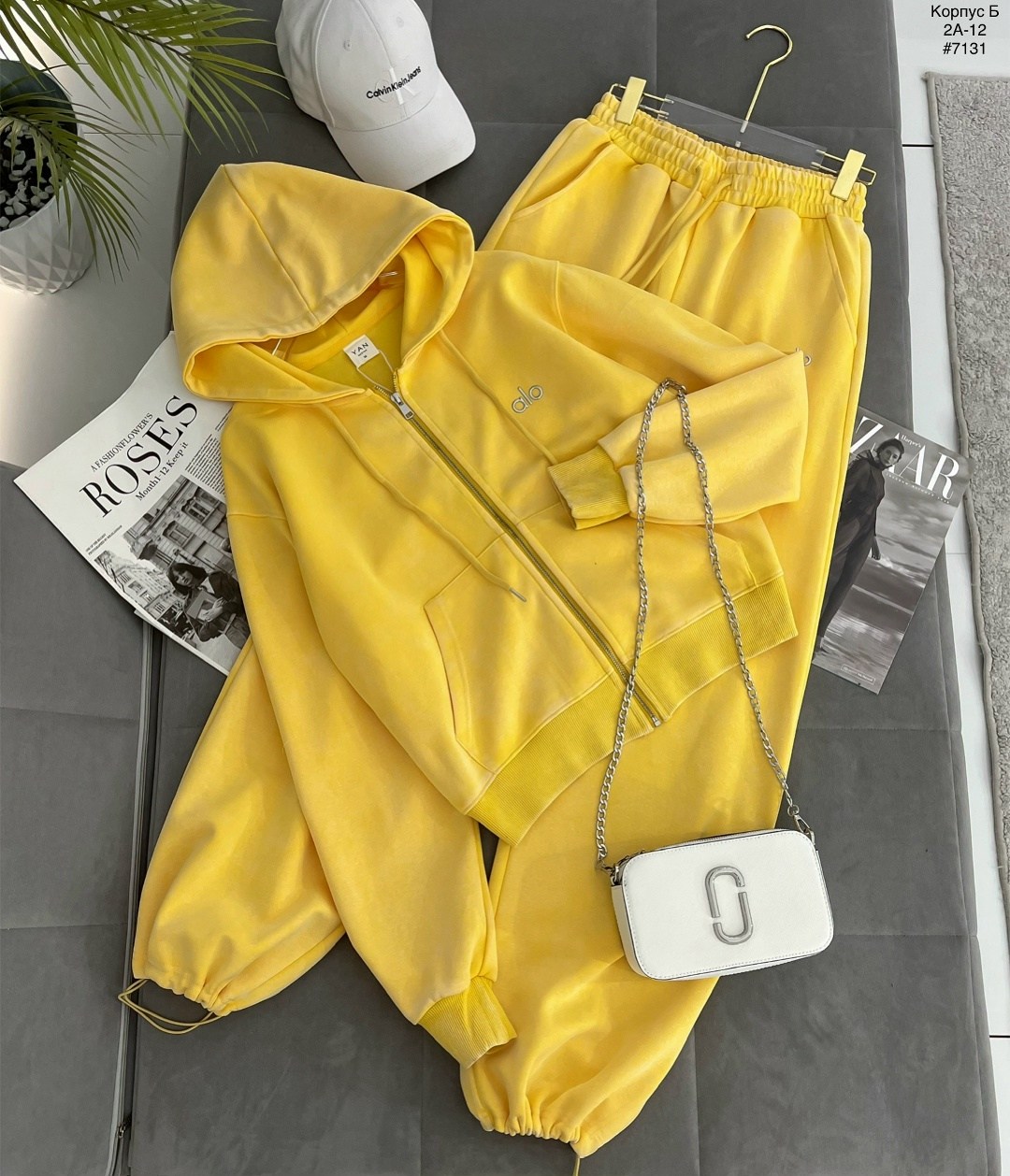 велюровый костюм,костюм спортивный,спортивный костюм варенка,женский спортивный костюм,костюм спортивный велюровый