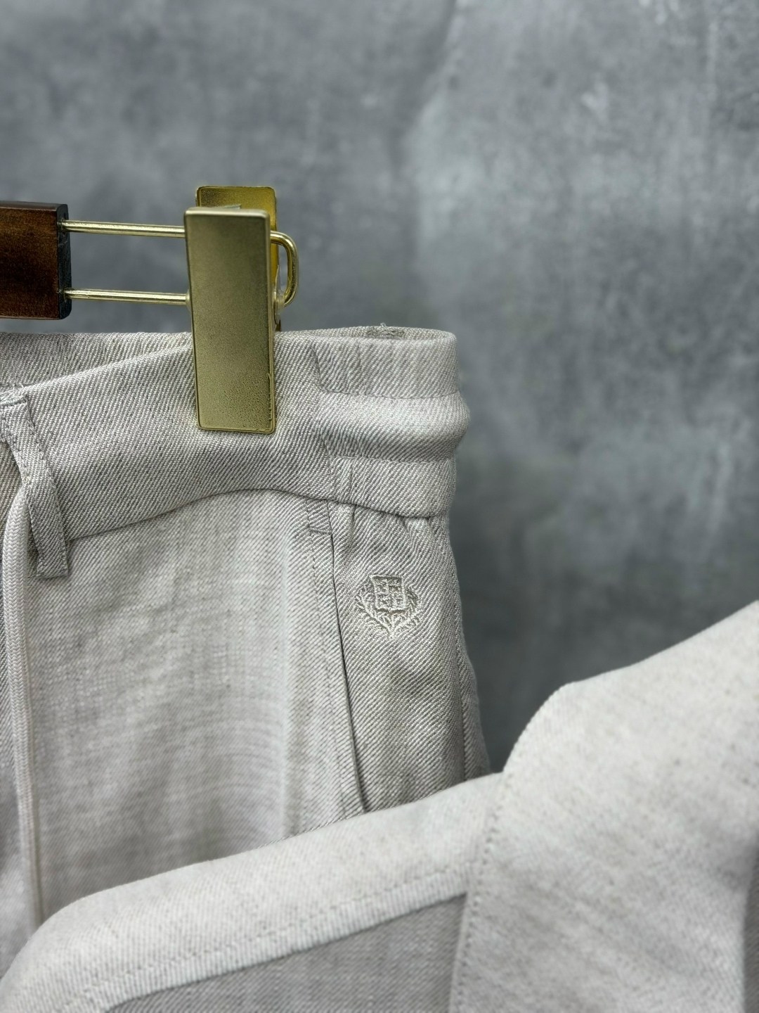 льняной костюм brunello cucinelli,мужской костюм льняной,костюм льняной,костюм brunello cucinelli,льняной костюм tom ford