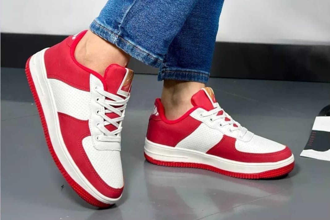 кроссовки женскиe,,кроссовка,спортивные кроссовки,спортивная