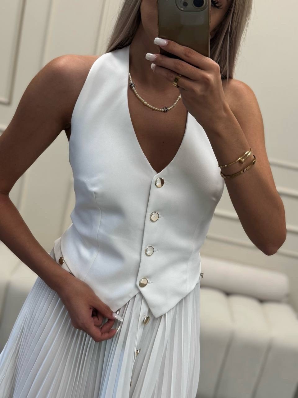 костюм с юбкой,костюм с юбкой на шафе,костюм с юбкой женский,модный женский костюм,плиссированная юбка