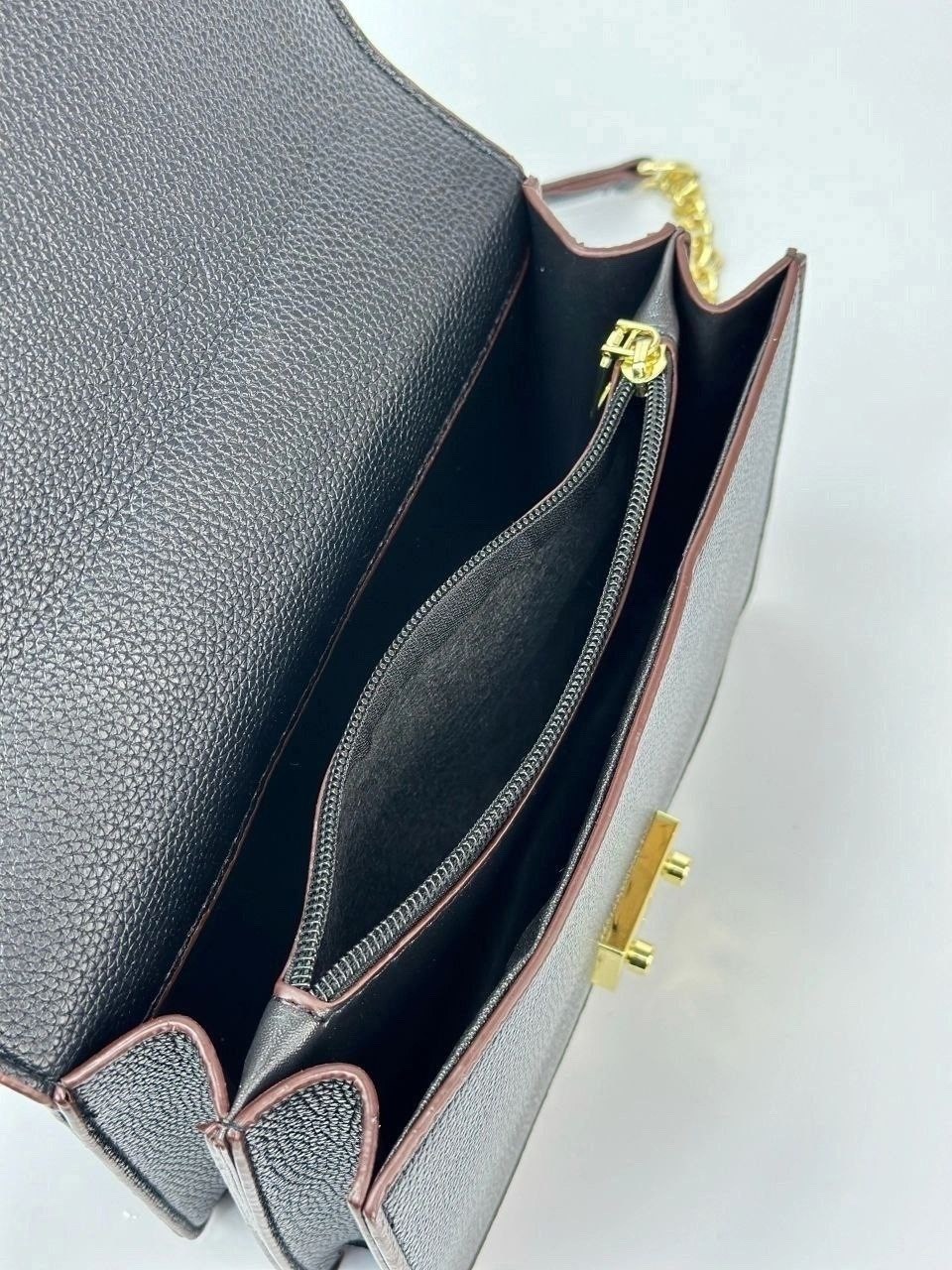 сумка guess кросс боди,сумка женская guess,guess сумка на плечо,женская сумка через плечо от бренда guess,сумка guess