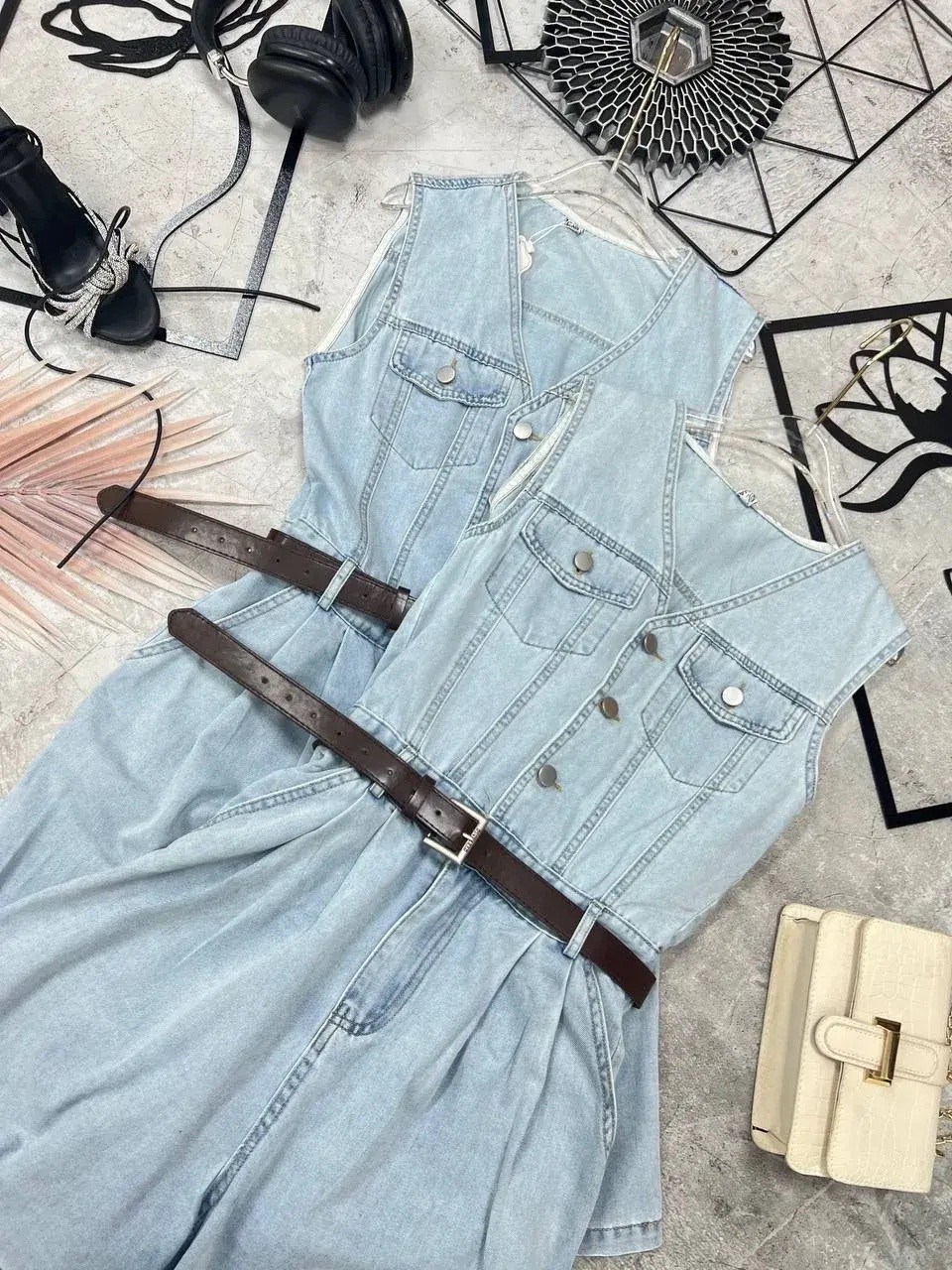 комбинезон летний с шортами джинсовый ella woman,джинсовые комбинезоны,джинсовый женский комбинезон,комбинезон джинсовый летний,джинсовый комбинезон с шортами