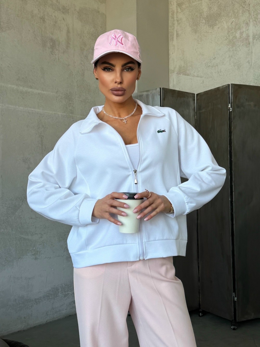 олимпийка белая,женская кофта,костюм женский,толстовка белая,женская толстовка