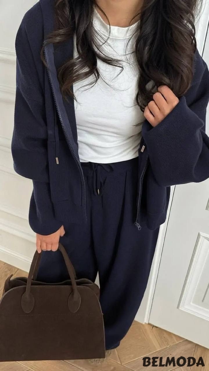 трикотажные костюмы,спортивный костюм с капюшоном,спортивные костюмы женские,костюм с капюшоном,спортивные костюм