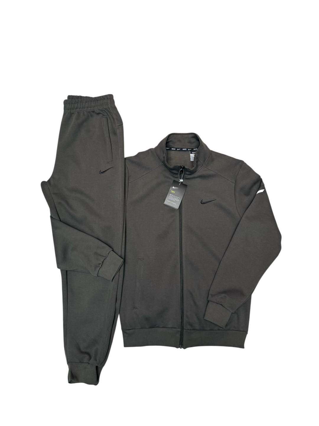 спортивный костюм nike,спортивные костюмы найк,костюм спортивный мужской nike,мужской спортивный костюм nike mrtt571,спортивный костюм nike sportswear мужской