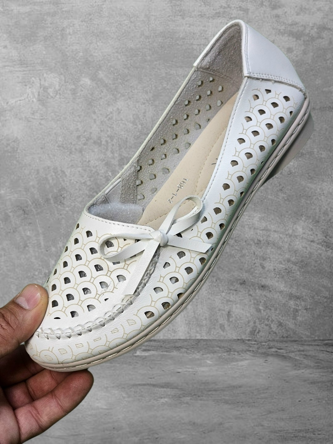 ,женская ,мокасины с перфорацией,туфли женские,женские мокасины