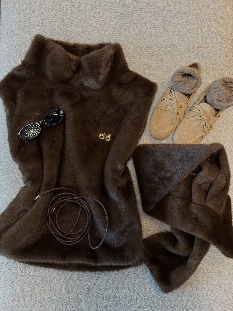 меховая манишка,зимняя мода,стильный наряд