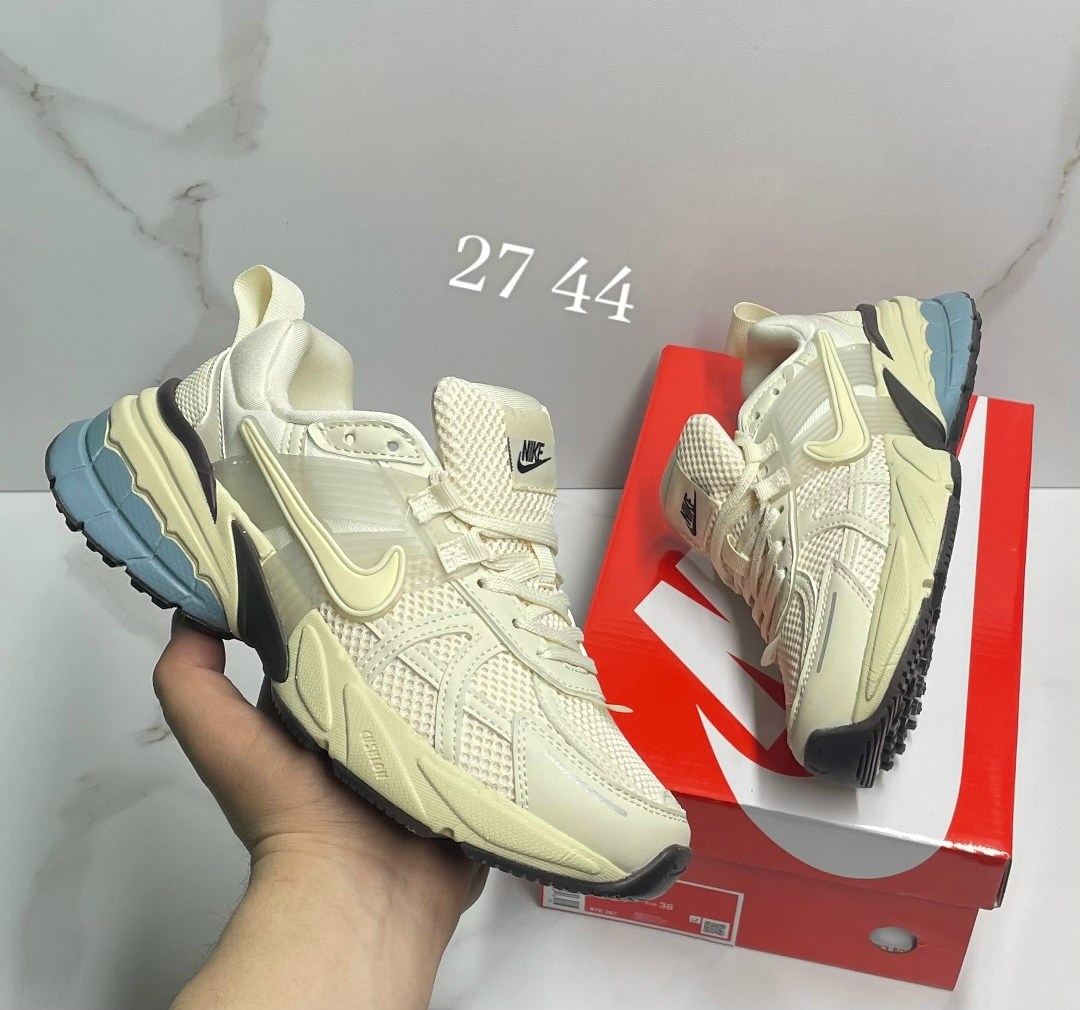 кроссовки nike,кроссовки nike v2k run,,спортивная ,кроссовки мужские женские