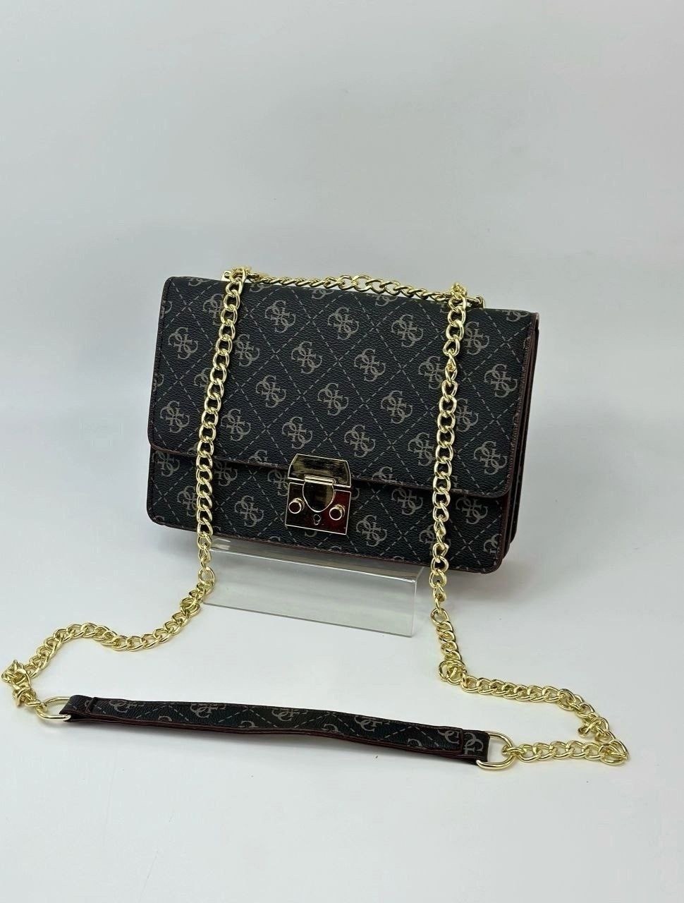 сумка guess кросс боди,сумка женская guess,guess сумка на плечо,женская сумка через плечо от бренда guess,сумка guess