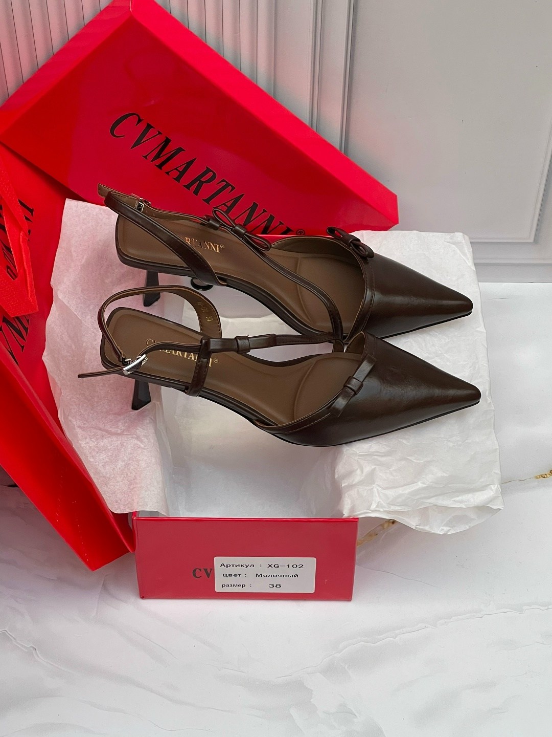 ,туфли valentino,босоножки женские,босоножки valentino,железные босоножки