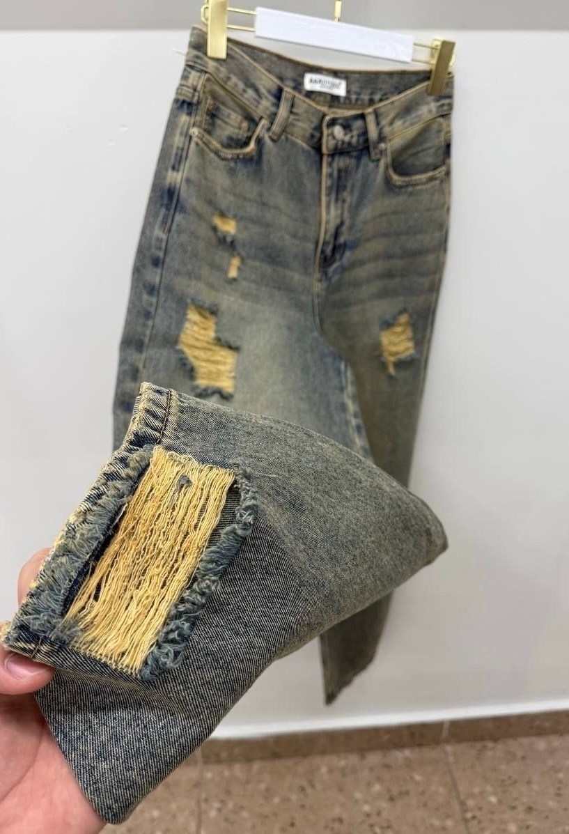 рваные джинсы,джинсовые брюки,женские джинсы,модные джинсы,брюки джинсы