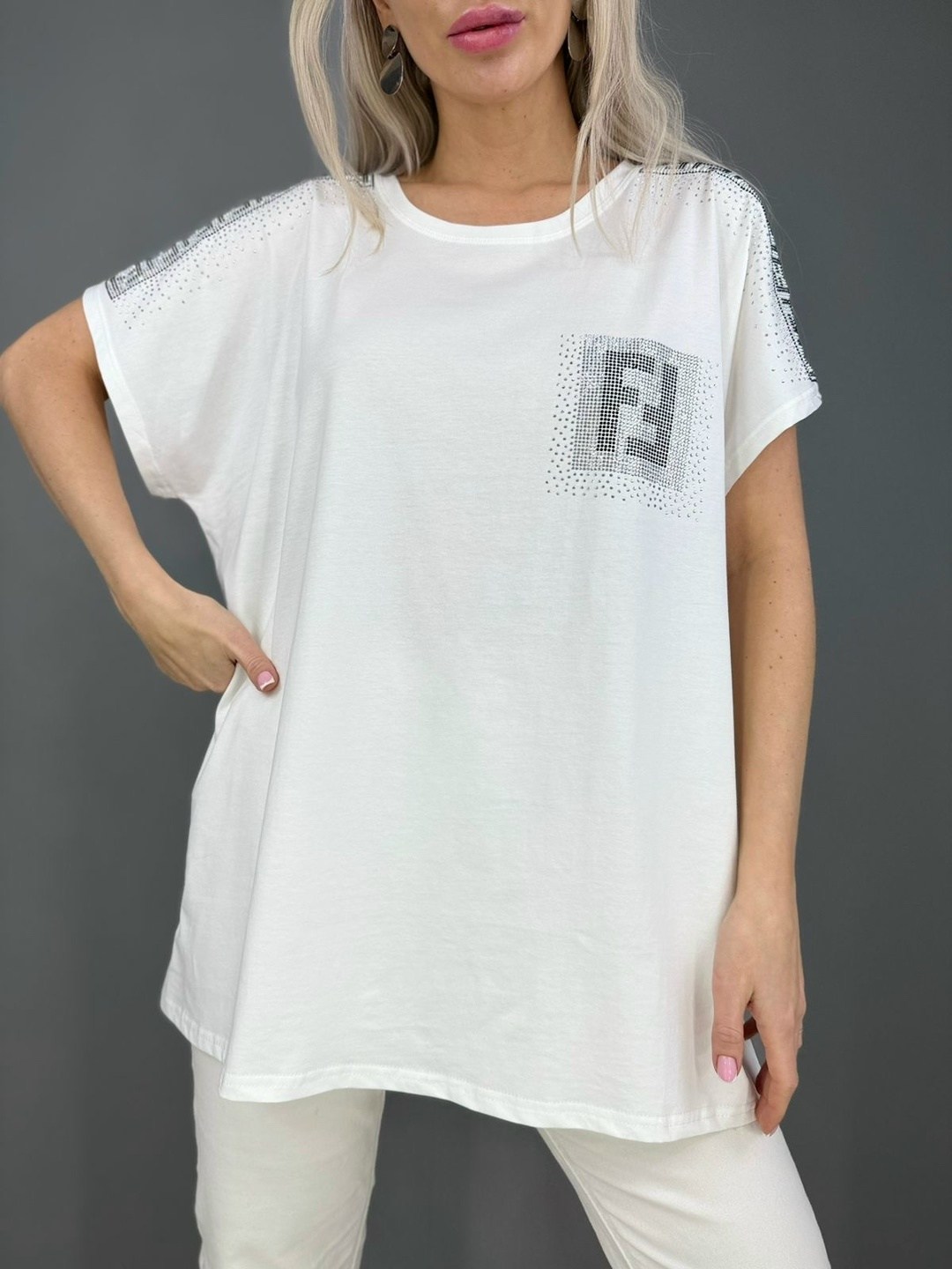 женская футболка,футболка женская со стразами оверсайз,женская футболка белая,женская футболка оверсайз,футболка оверсайз со стразами may way