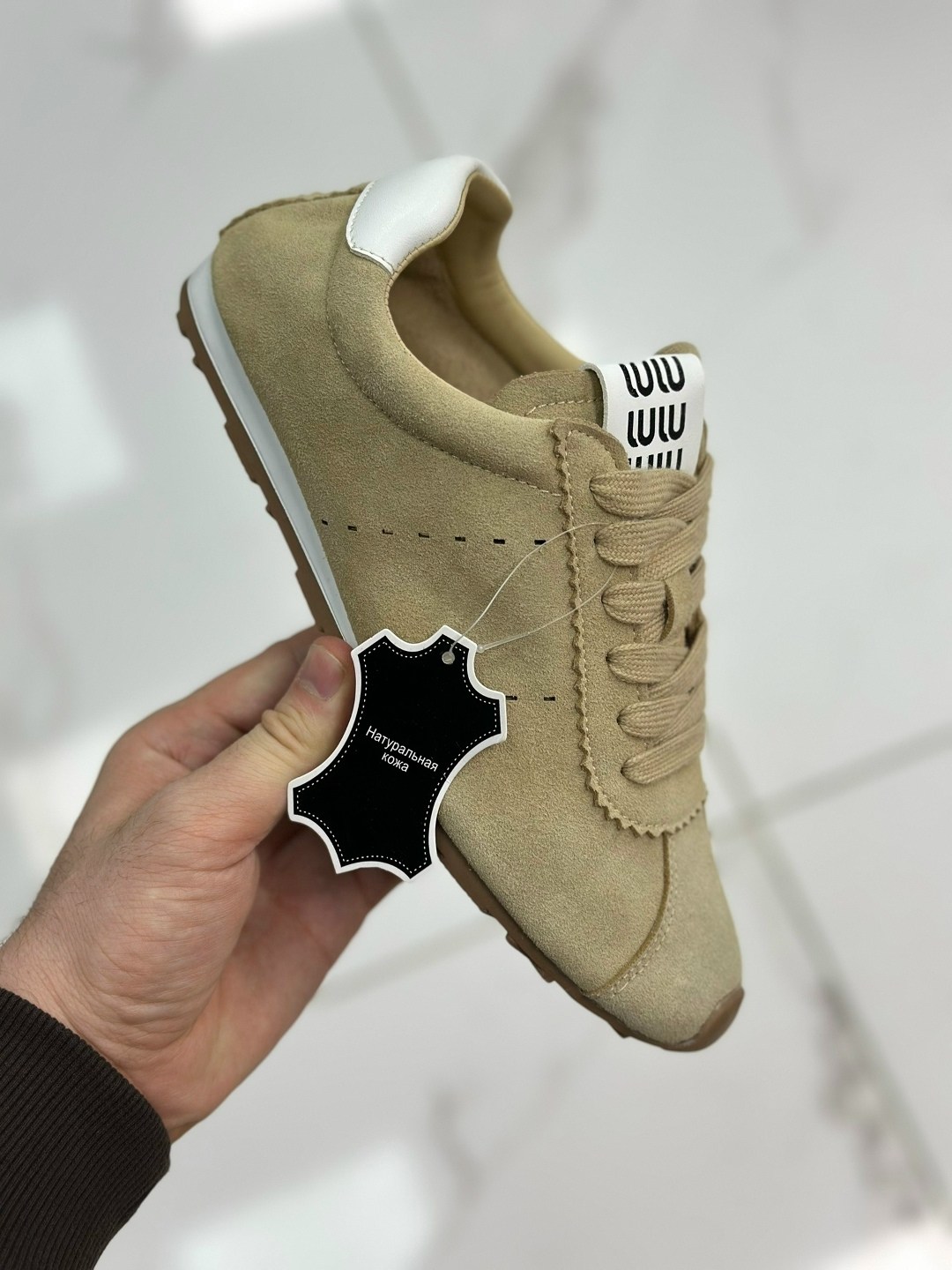 ,кроссовки замшевые,модные кроссовки,кроссовки,кроссовки брендовые