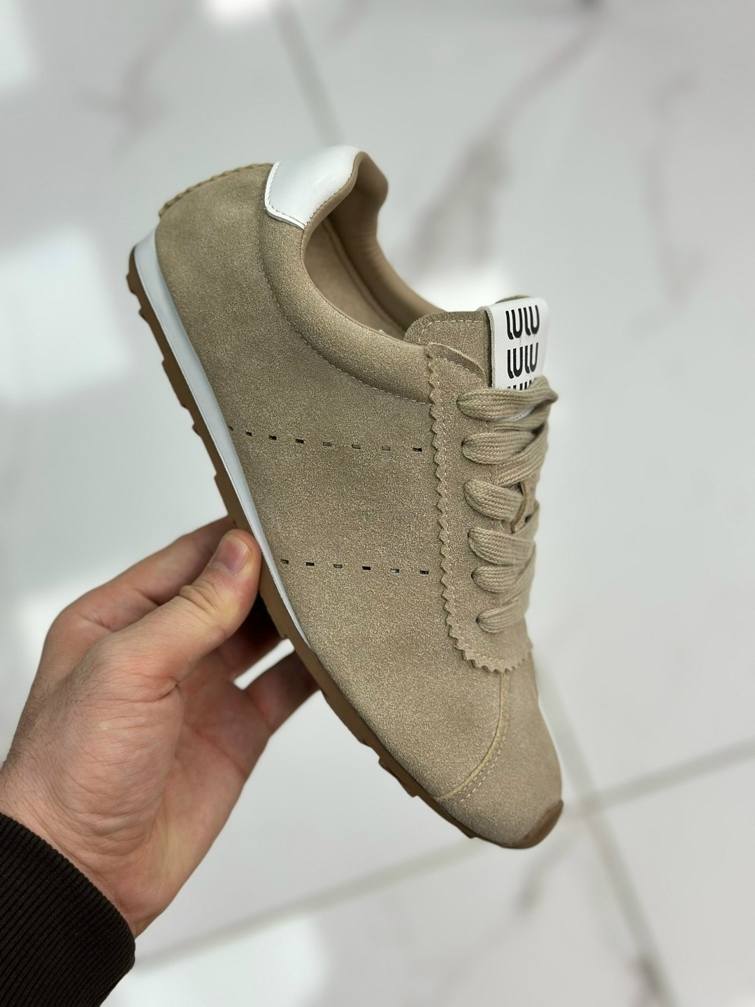 ,кроссовки замшевые,модные кроссовки,кроссовки,кроссовки брендовые