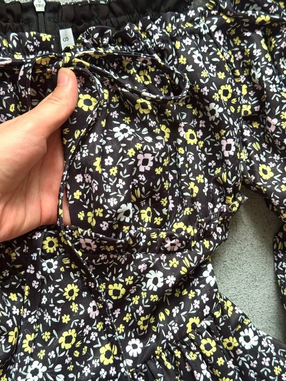 платье с открытыми плечам,женское платье с открытыми плечами,модное платье,женское платье с длинными рукавами,женское платье с принтом