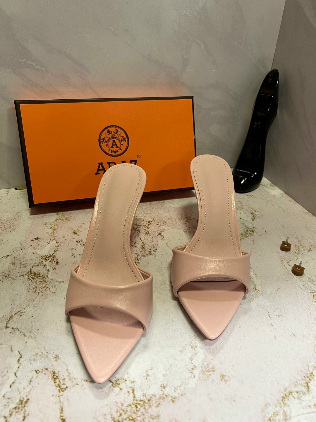 ,босоножки на каблуках,мюли женские,женские босоножки,шлепанцы женские