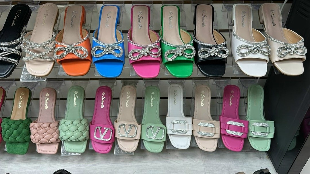 ,женская ,обуви,женские шлепанцы,стильные босоножки
