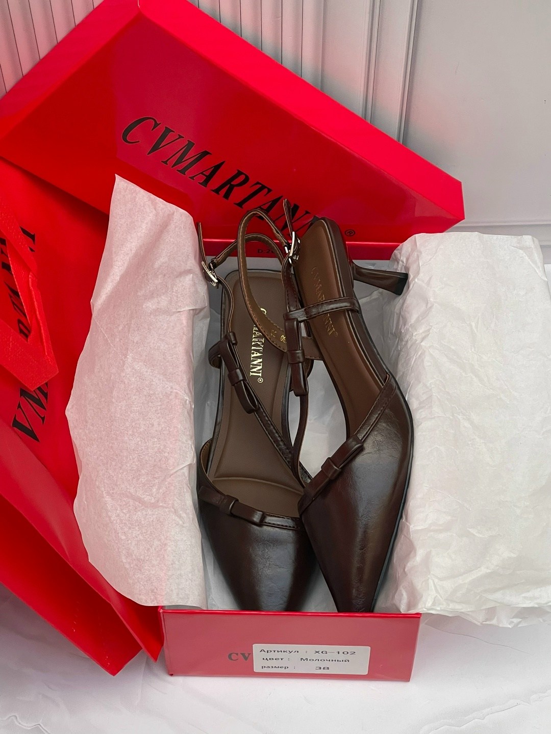 ,туфли valentino,босоножки женские,босоножки valentino,железные босоножки