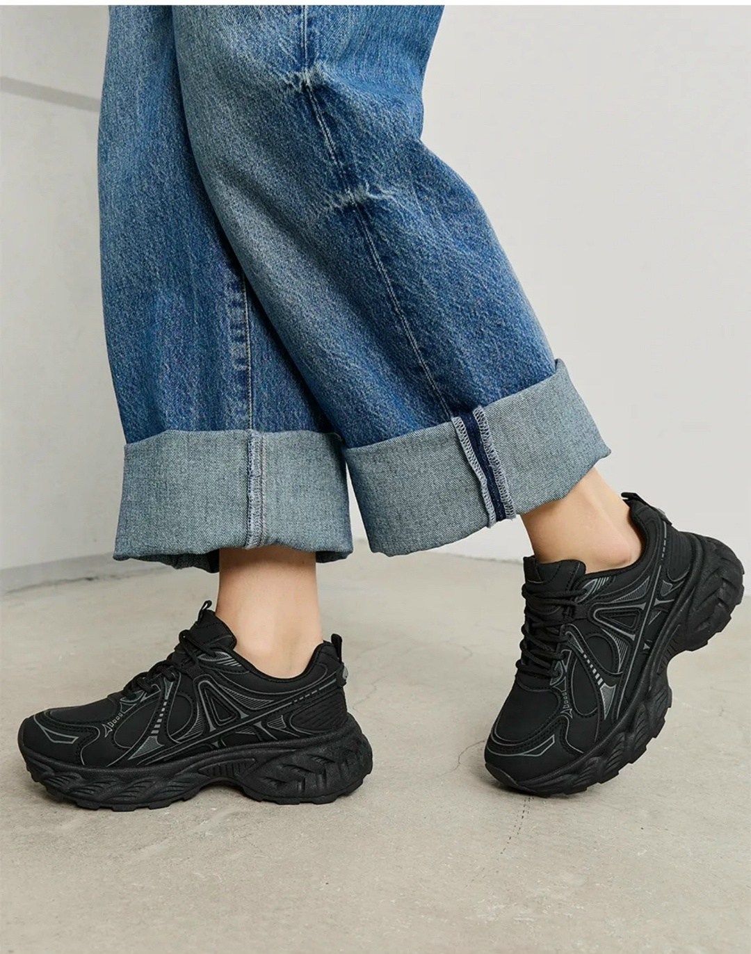 ,кроссовки женскиe,кроссовки черные женские,массивные кроссовки,кроссовки черные
