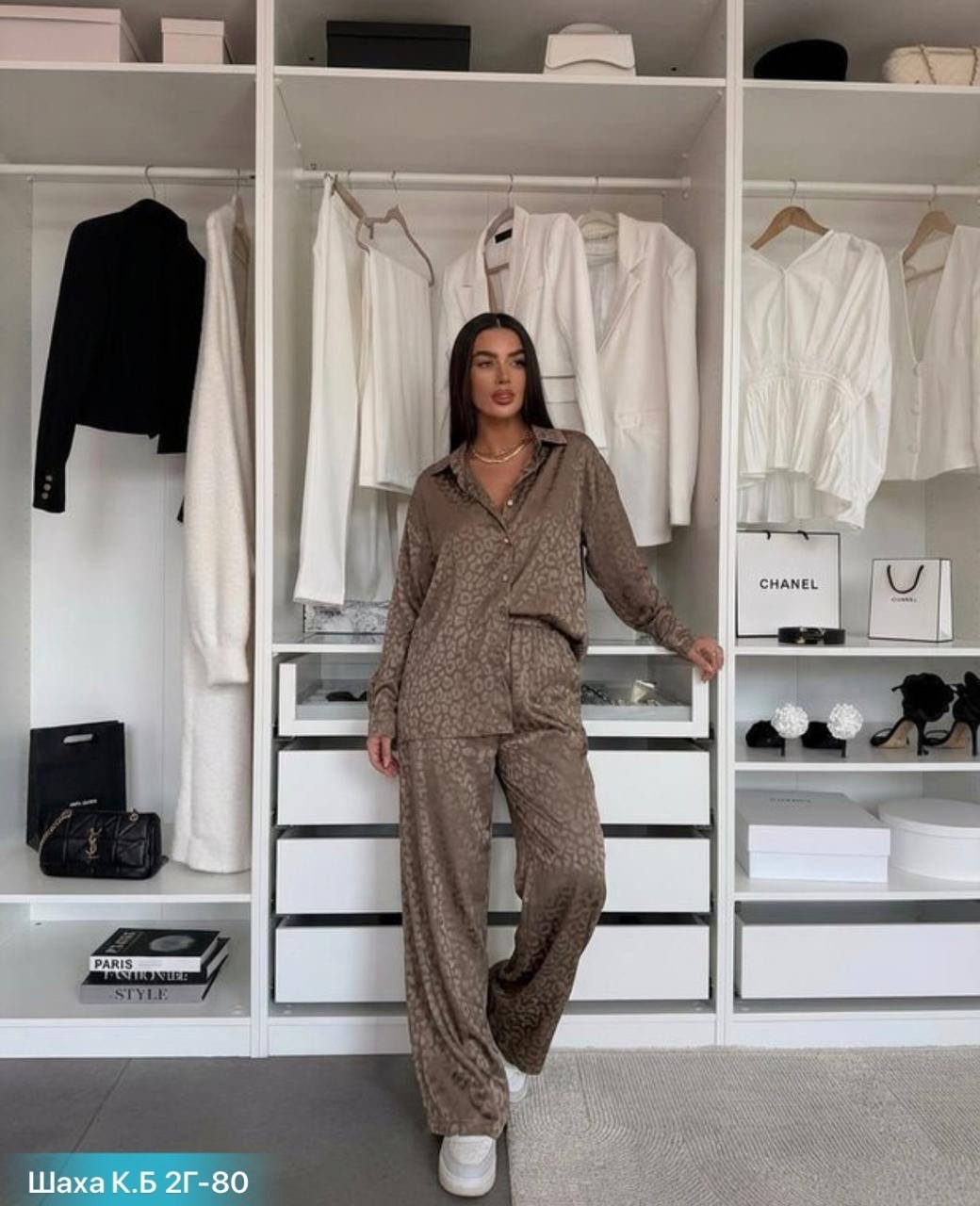 велюровый костюм,велюровый костюм женский,костюм брючный,костюм женский,велюровый спортивный костюм