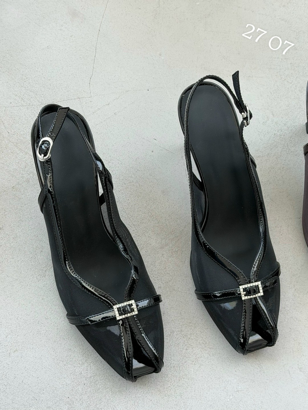 ,yves saint laurent туфли,босоножки с ремешками,женские босоножки,туфли saint laurent