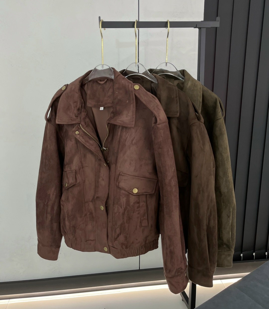 бомбер укороченный оверсайз замшевый куртка рабочего тренд saint shine,куртка замшевая,куртка замш,бомбер замшевая куртка оверсайз saint shine,куртка бомбер