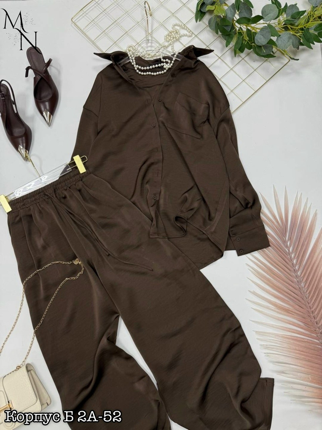 шелковый костюм,брючный атласный костюм,костюм из атласа брючный,шелковый брючный костюм,брючный костюм женский