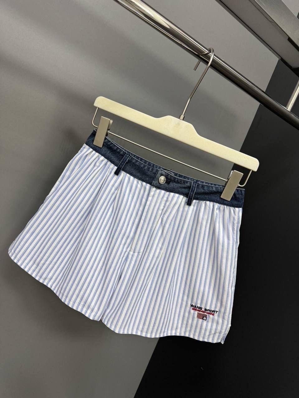 шорты модные,стильные шорты,шорты в полоску женские,шорты в полоску,повседневные шорты