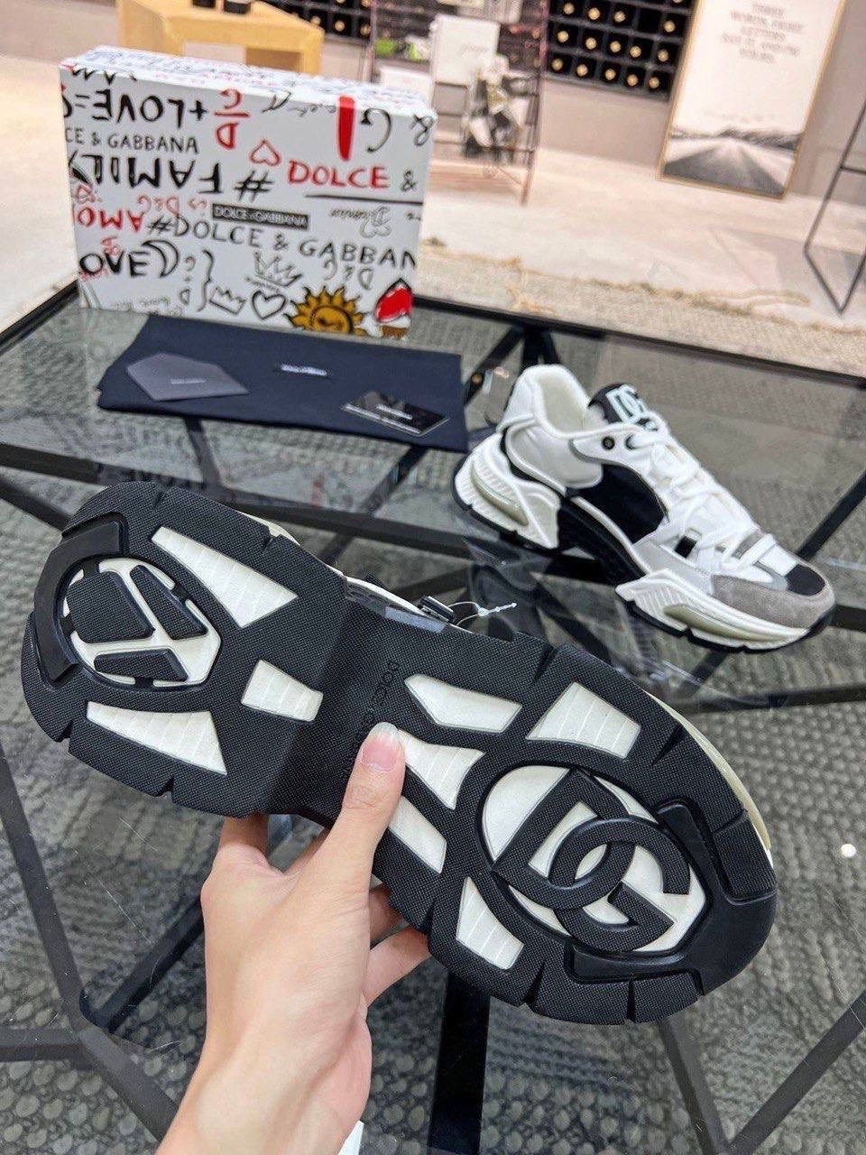 кроссовки dolce gabbana airmaster,отправленные кроссовки кроссовки dolce & gabbana,кроссовки дольче габбана 2026,кроссовки dolce gabbana мужские,кроссовки dolce gabbana