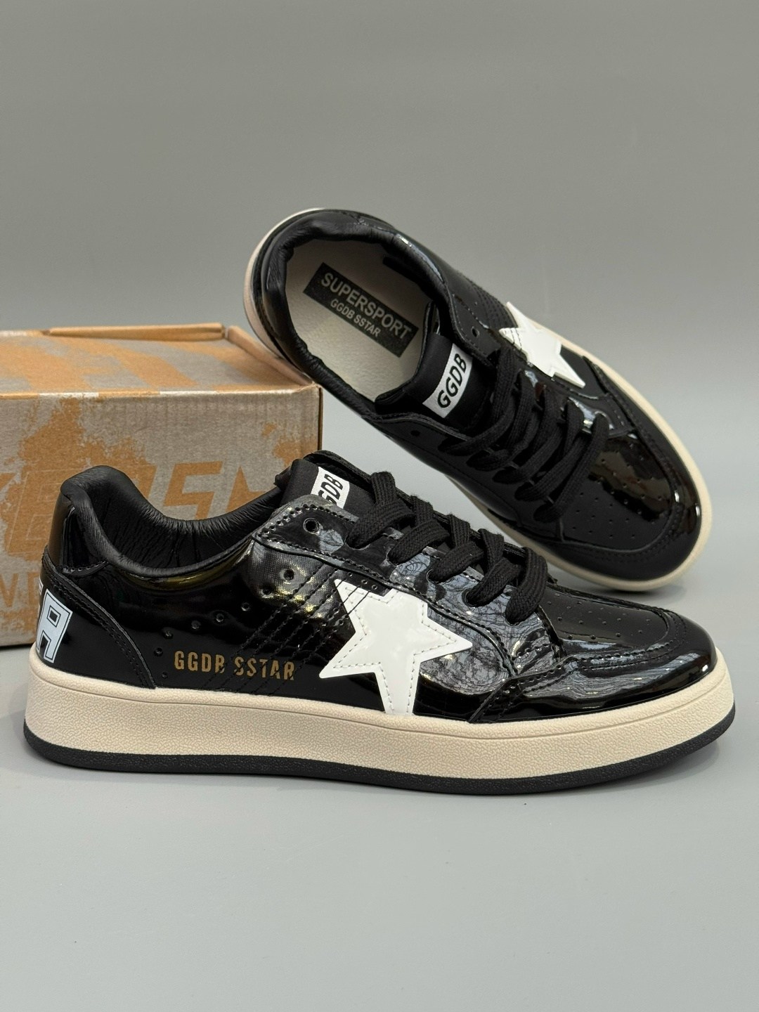кроссовки ball star черного и белого цвета golden goose,кеды голден гус лакированные,кеды golden goose,кеды hi star golden goose черный,