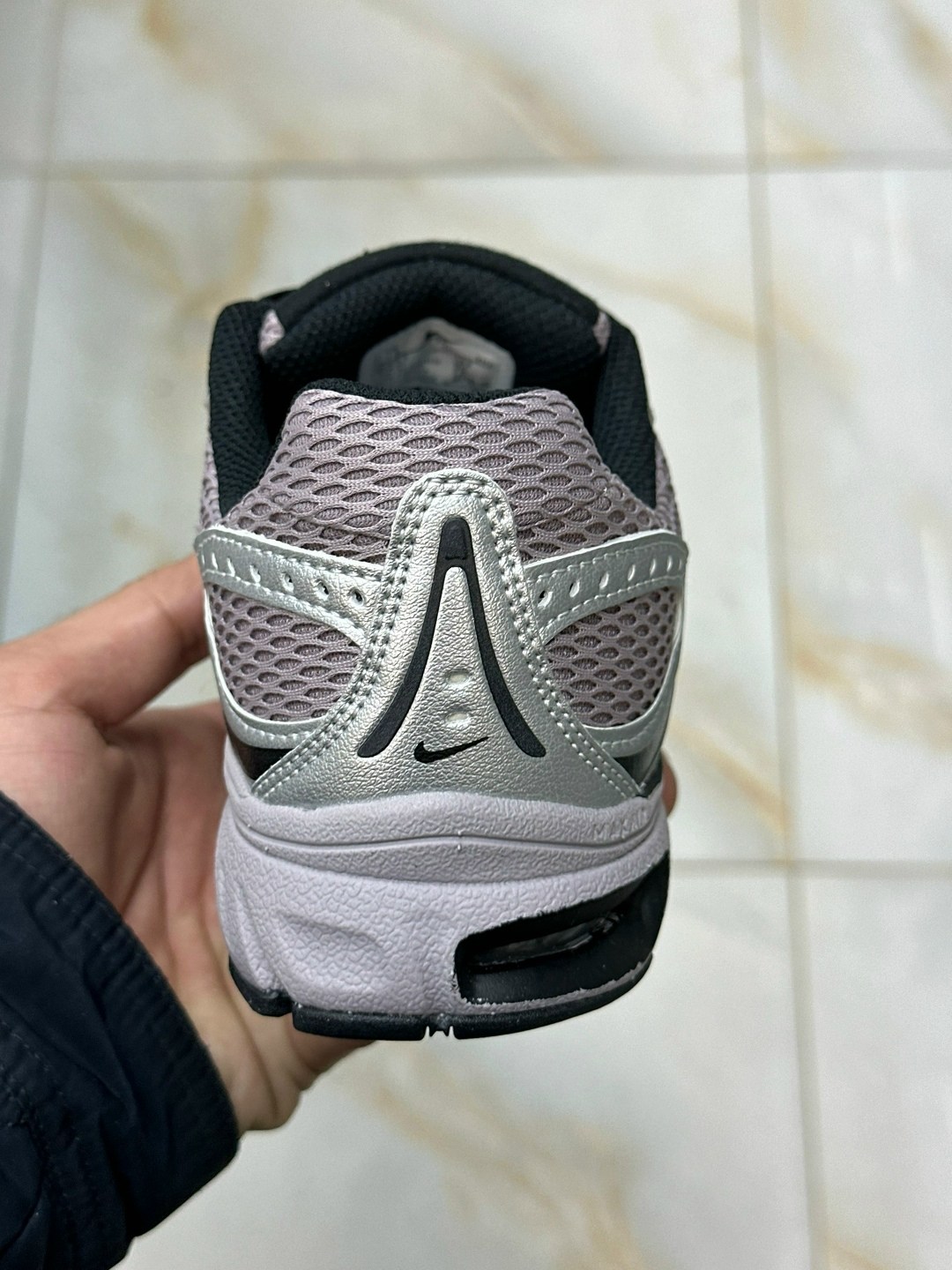 nike низкие массивные кроссовки air max moto 2k женские розовые,кроссовки nike air max moto 2k,кроссовки,кроссовки nike zoom vomero 5,кроссовки для бега