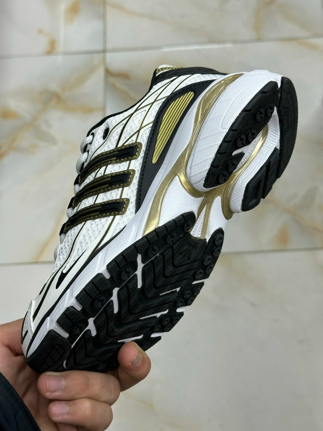кроссовки adidas,кроссовки adidas original,adidas adistar cushion,адидас кроссовки,кроссовки мужские adidas
