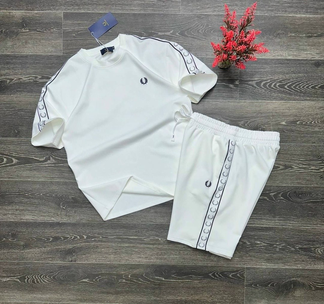 спортивный костюм мужской,спортивные костюм,мужская спортивная одежда,спортивные костюмы для мужчин,костюм спортивный fred perry