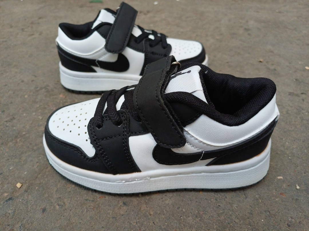 детские кроссовки,кроссовка детская,белые кроссовки,спортивная ,кроссовки