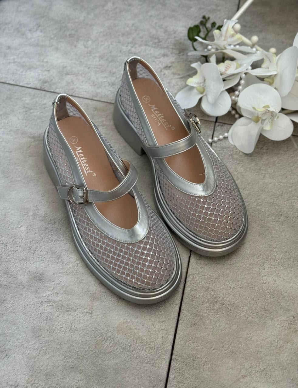 туфли на девочку,,женские босоножки,школьные туфли для девочек,женская