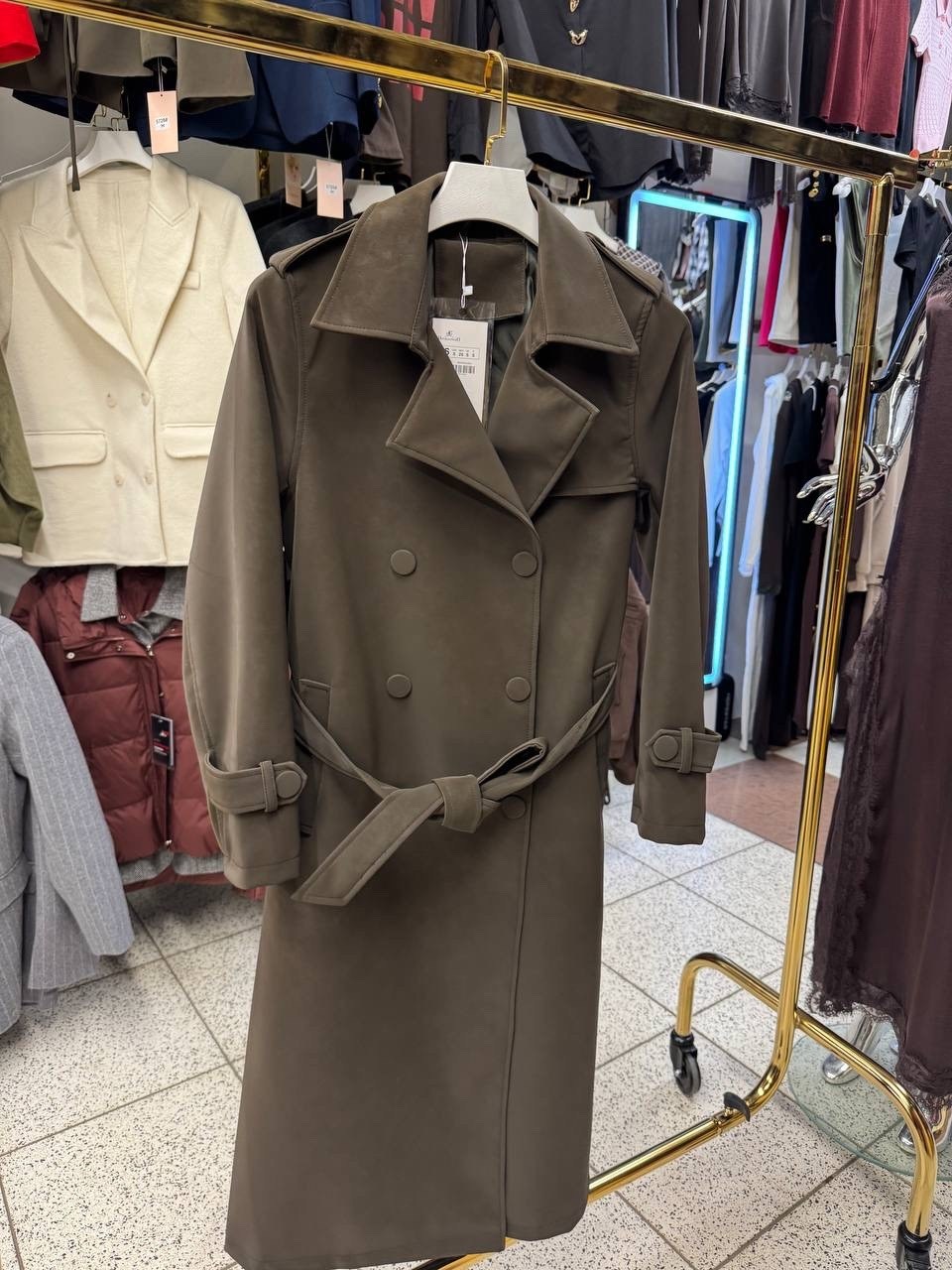 пальто длинное,пальто из искусственной замши,образ с пальто,легкое пальто,тренч пальто