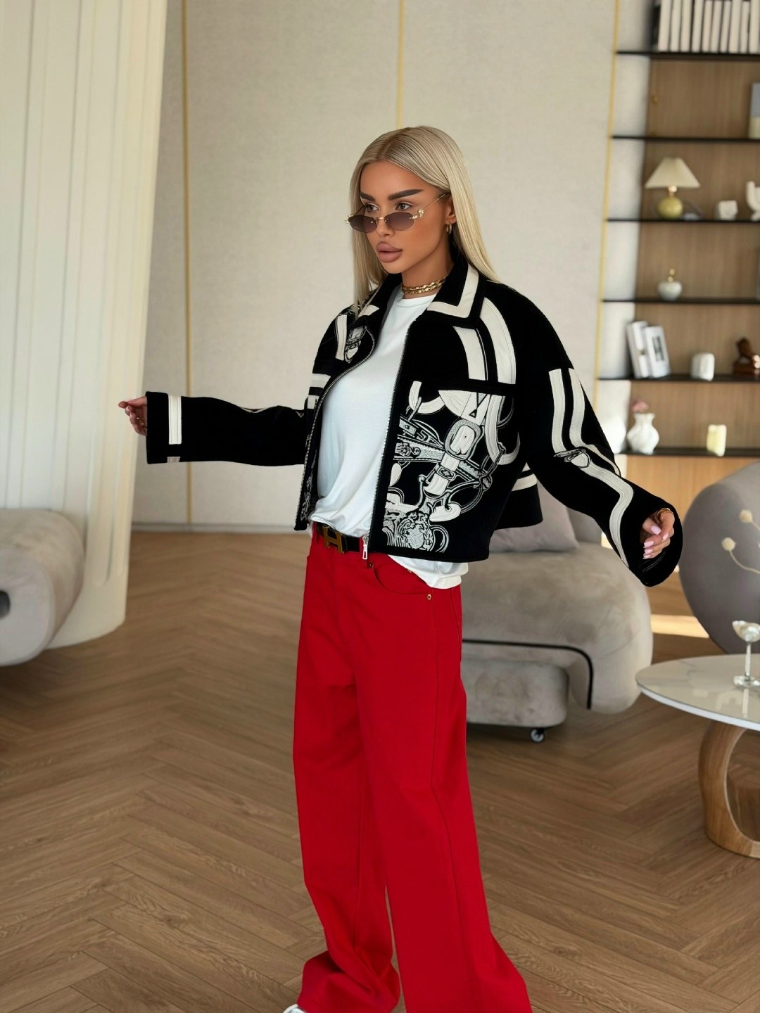 куртка бомбер,куртка бомбер женская,женские костюмы спортивные,одежда стильная