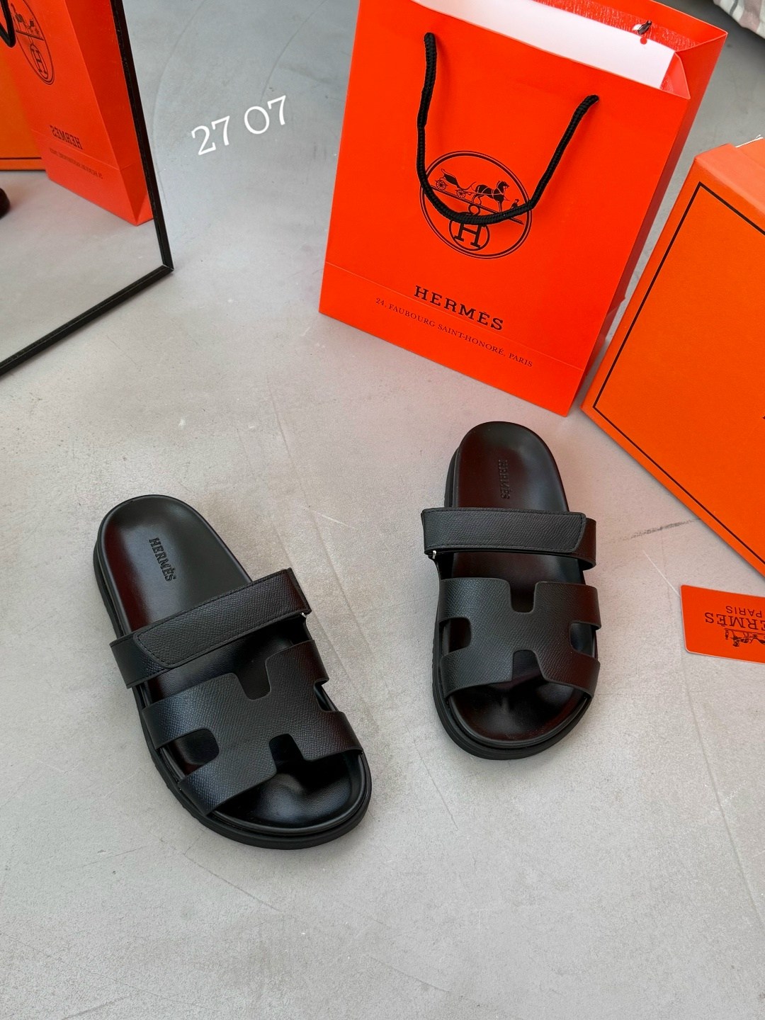 шлепанцы hermes,шлепки женские hermes,тапочки hermes,шлепки hermes,шлепанцы хермес