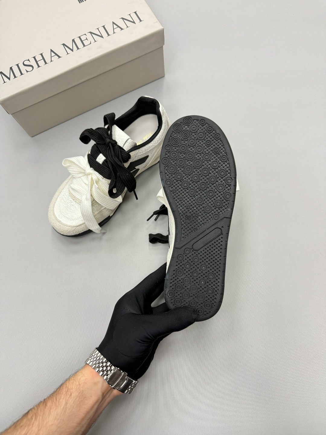 ,кроссовки женскиe,модные кроссовки,amiri кроссовки,спортивная